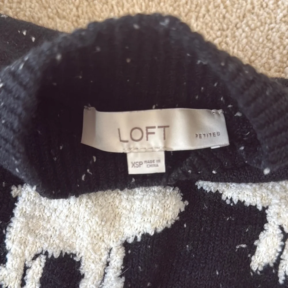 Black Sweater with Polar Bear Design - Picture 11 of 12